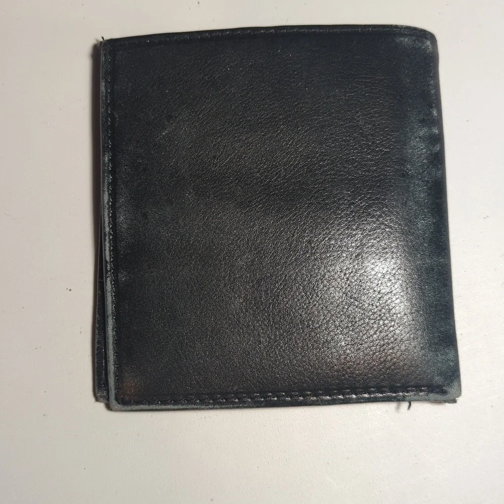 Paul & Taylor USA Black Leather Wallet